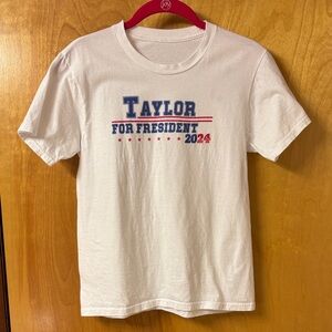 TAYLOR SWIFT FOR PRESIDENT        White Graphic Tee with Blue and Red Print